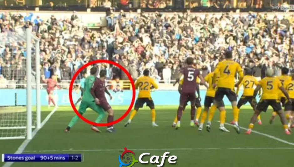 Man City hưởng lợi từ cùng một tranh cãi VAR suốt 3 mùa liên tiếp