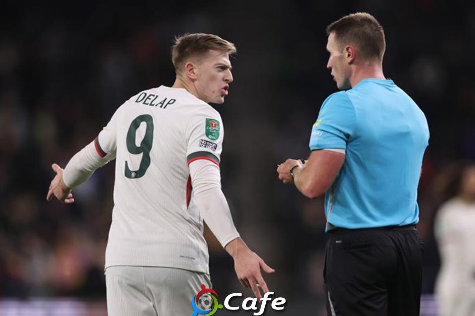 Màn tái xuất 'đi vào lòng đất' của Liam Delap