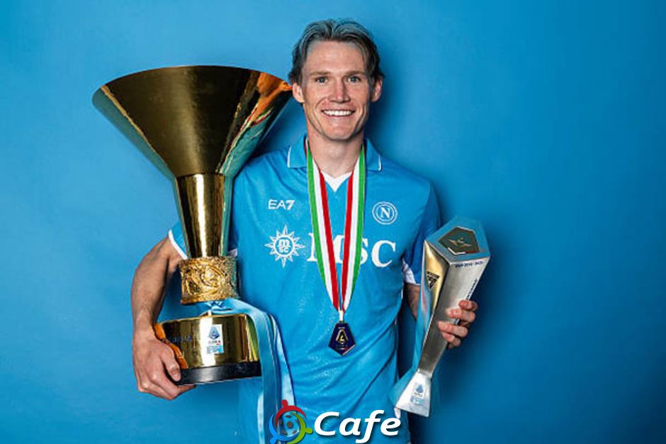 McTominay bác bỏ chuyện cầu thủ rời MU là chơi hay hơn