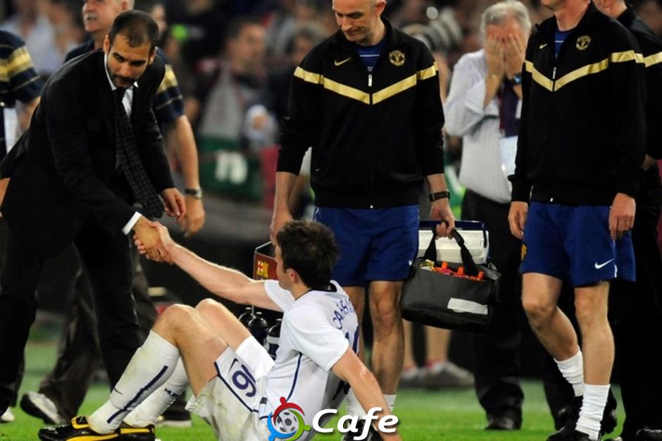 Michael Carrick vẫn ‘lạc hậu’ trước Pep Guardiola?