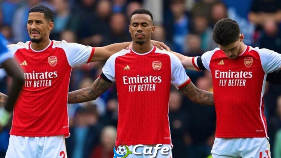 MU 2008 có thực sự đánh bại được Arsenal hiện tại?