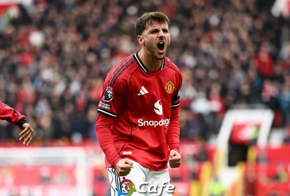MU có hai thay đổi quan trọng khi đối đầu với Tottenham