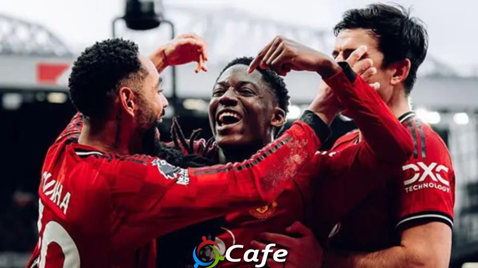 MU lần đầu tiên bị Liverpool và Arsenal vượt mặt trên Money League