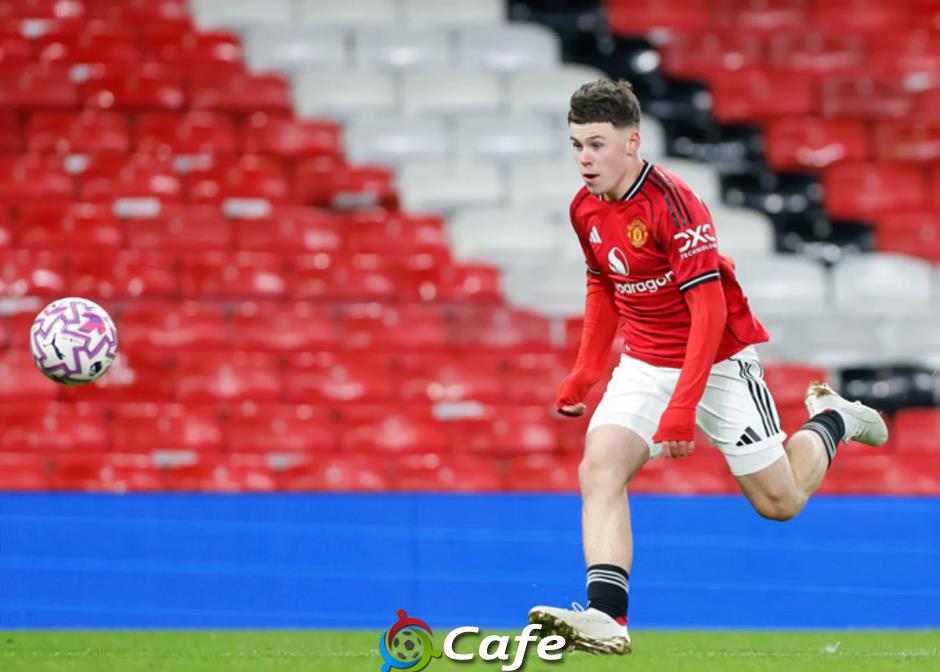 MU thưởng lớn cho con trai Rooney