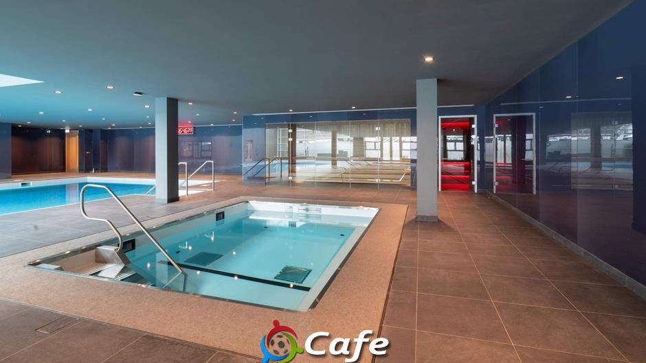 Nhân viên MU bức xúc vì bị cấm đăng tin hậu trường lên mạng xã hội