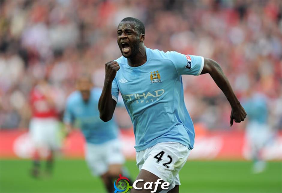 Raul Jimenez phá kỷ lục của Yaya Toure