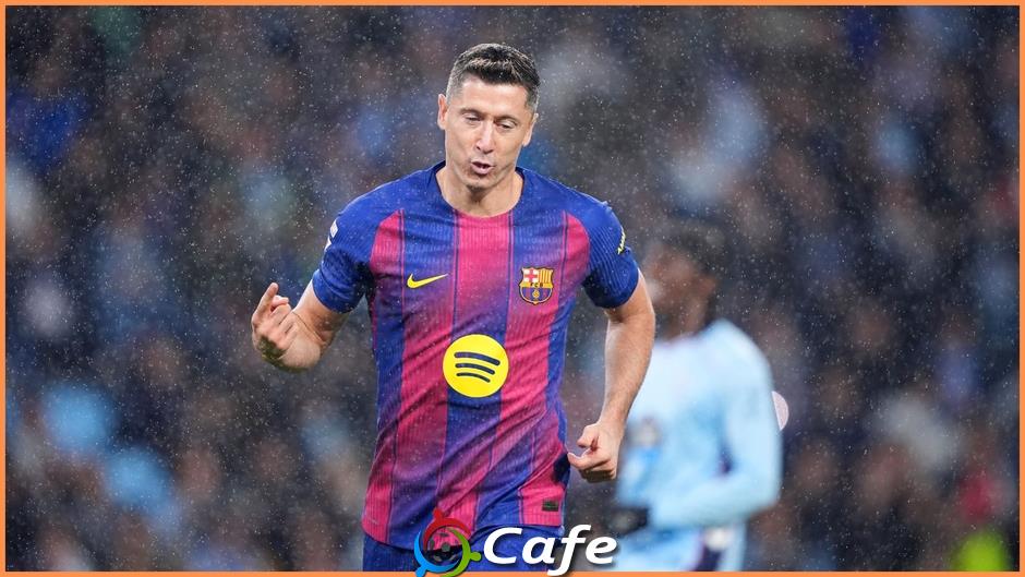 Robert Lewandowski ghi bàn như điên để cứu Barca