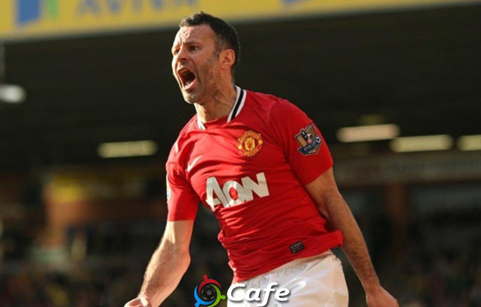 Roy Keane loại Paul Scholes và Sir Alex khỏi đội hình vĩ đại của MU