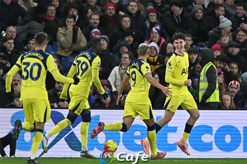 Sao trẻ Tottenham lập chiến công đáng nhớ ở trận thắng Crystal Palace