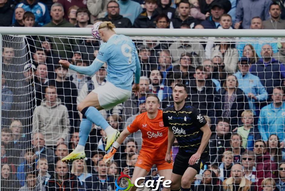 Sau Lionel Messi, Pep Guardiola lại tạo thêm một ‘quái vật’
