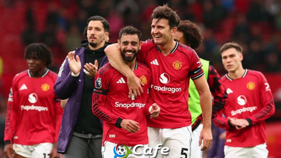 Siêu máy tính dự đoán MU chỉ có 0,33% cơ hội vô địch Premier League