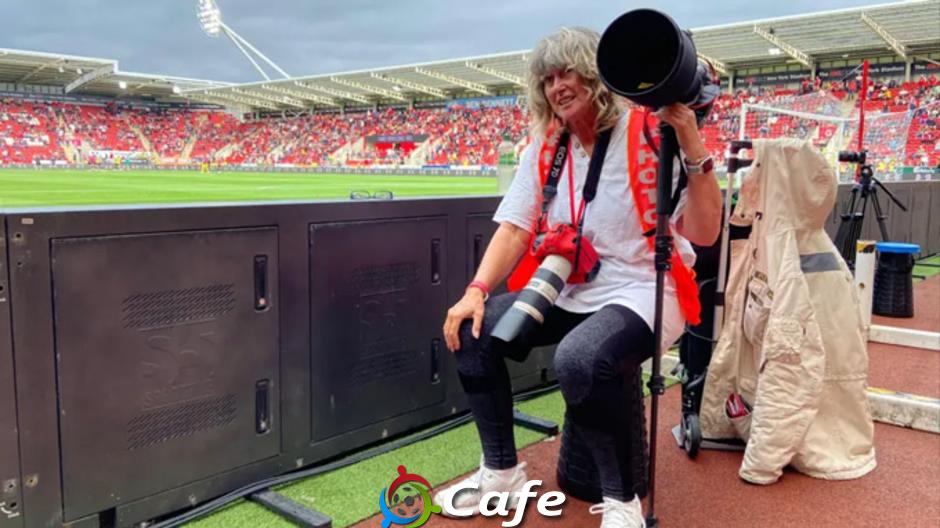 Sir Alex & câu chuyện nữ phóng viên ngồi trên ghế chỉ đạo tại MU