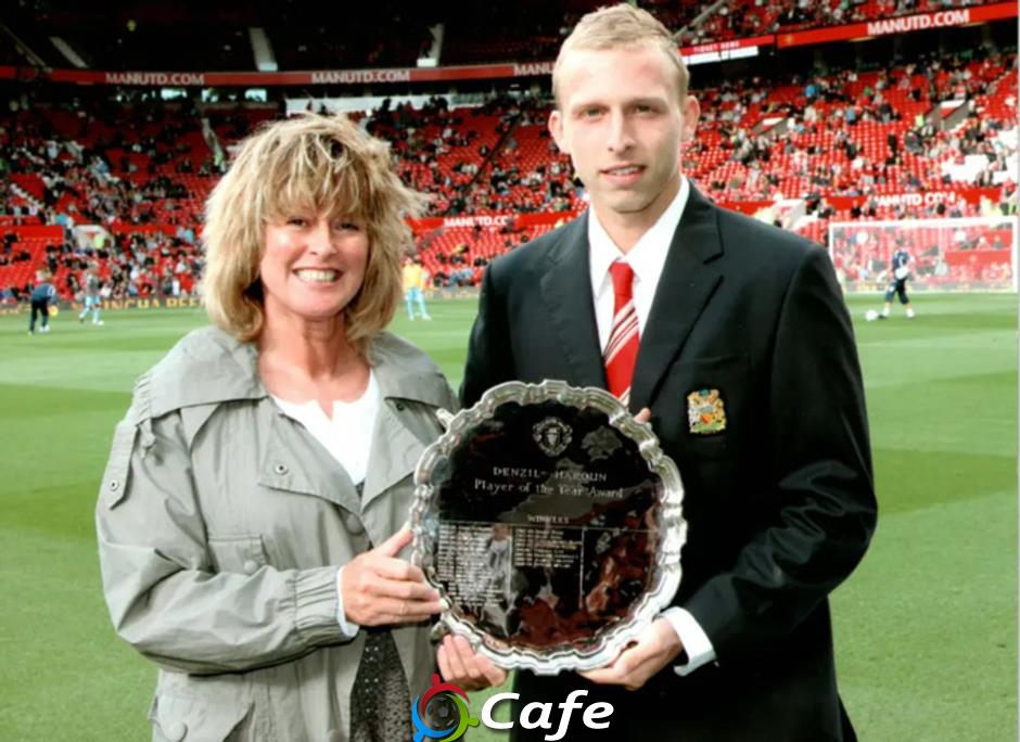 Sir Alex & câu chuyện nữ phóng viên ngồi trên ghế chỉ đạo tại MU