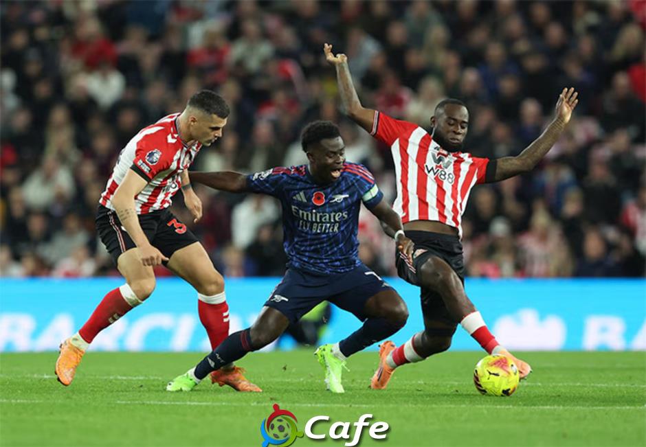 Sunderland dạy cả Premier League cách chặn đứng Arsenal