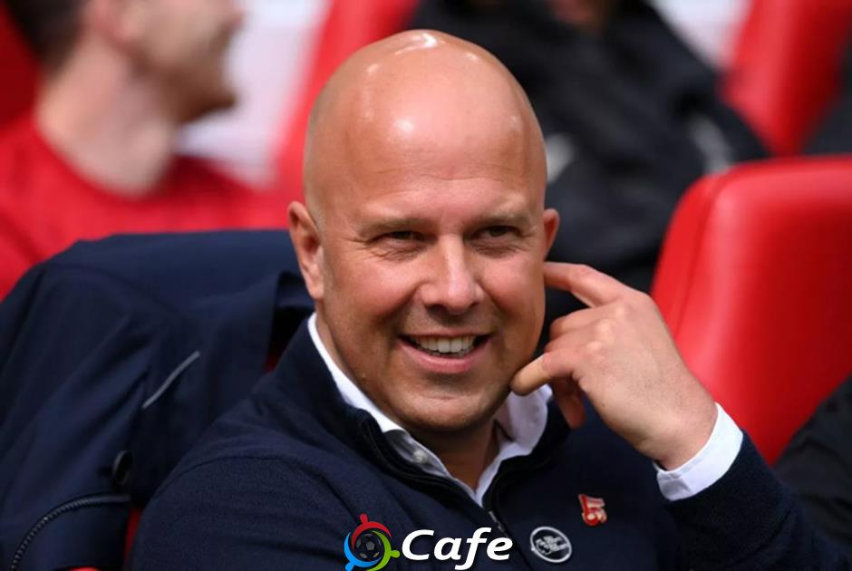 Tại sao Liverpool không có kế hoạch sa thải Arne Slot?