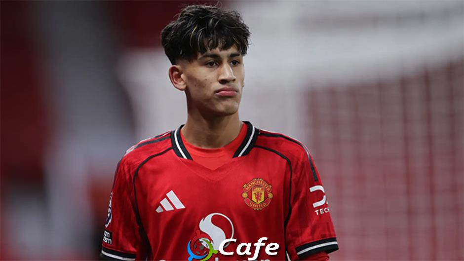 Thần đồng 15 tuổi JJ Gabriel tập cùng đội một MU, sẵn sàng ra sân