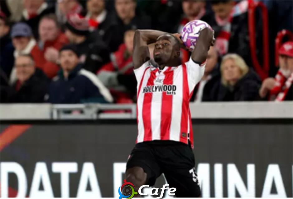 'Thánh ném biên' của Brentford gây tranh cãi ở trận thắng Liverpool