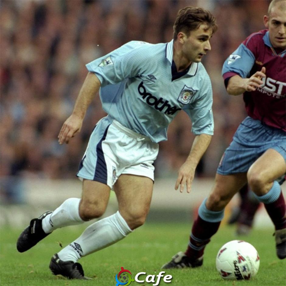 Top 10 'quái kiệt' được sùng bái nhất lịch sử Premier League