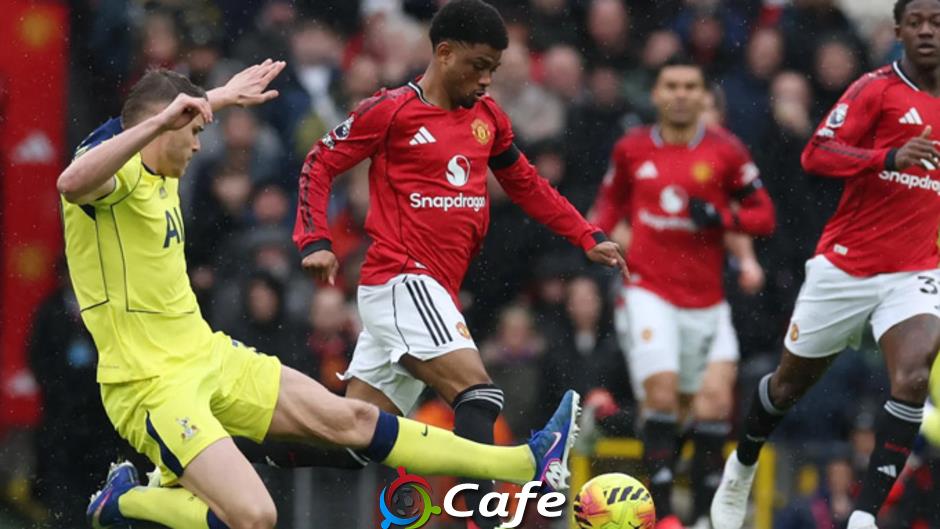 Trực tiếp MU 1-0 Tottenham: Quỷ đỏ nỗ lực tìm bàn thứ hai
