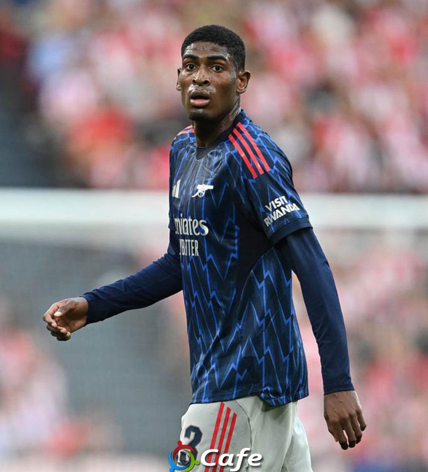 Trung vệ Arsenal từ bỏ giấc mơ làm đồng đội với Yamal?