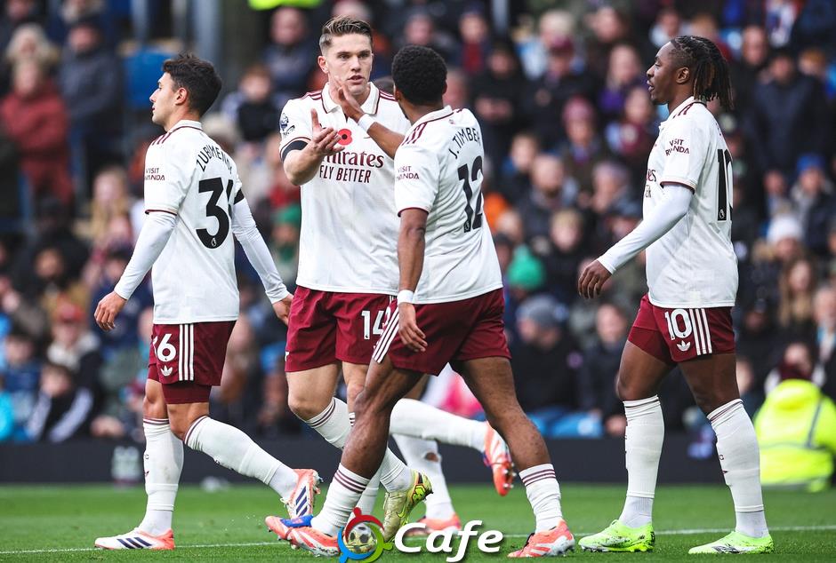 Tường thuật Burnley 0-2 Arsenal Tường thuật Burnley 0-2 Arsenal