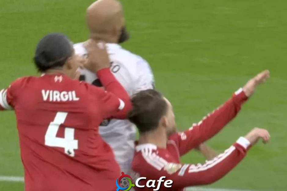 Vì sao bàn thắng gây tranh cãi của MU trước Liverpool được công nhận?