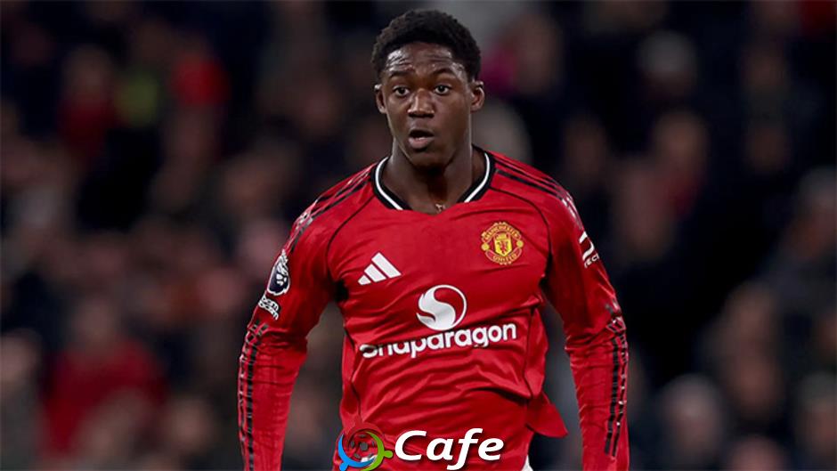 Vì sao Mainoo vắng mặt trong trận thua của MU trước Aston Villa?