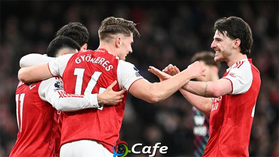 Vì sao Premier League đang khốc liệt hơn bao giờ hết? Vì sao Premier League đang khốc liệt hơn bao giờ hết?