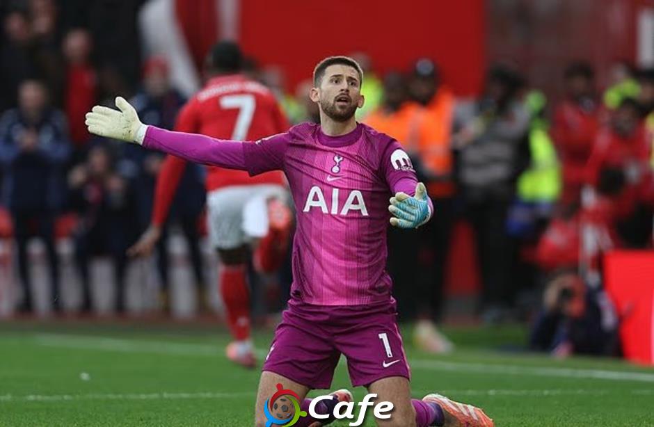Vicario mắc sai lầm ngớ ngẩn khiến Tottenham thua trắng trước Nottingham Vicario mắc sai lầm ngớ ngẩn khiến Tottenham thua trắng trước Nottingham