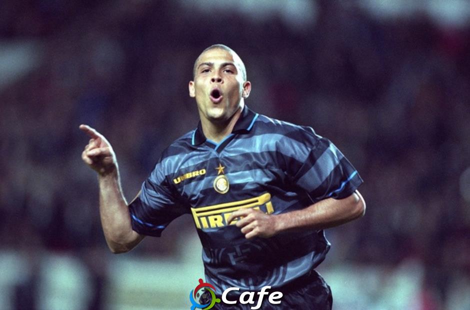 Ngày Ronaldo gặp… ‘cướp’