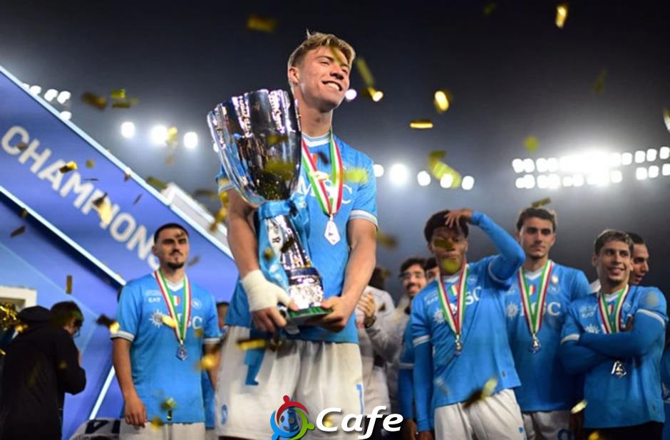 Rasmus Hojlund tranh thủ mỉa mai MU