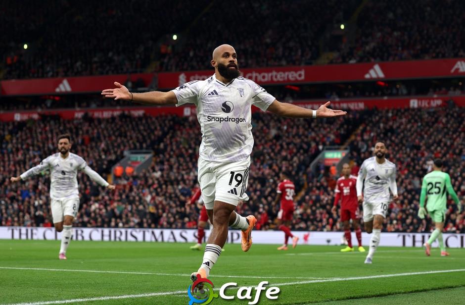 Trực tiếp Liverpool 1-2 MU: Maguire đánh đầu ghi bàn Trực tiếp Liverpool 1-2 MU: Maguire đánh đầu ghi bàn
