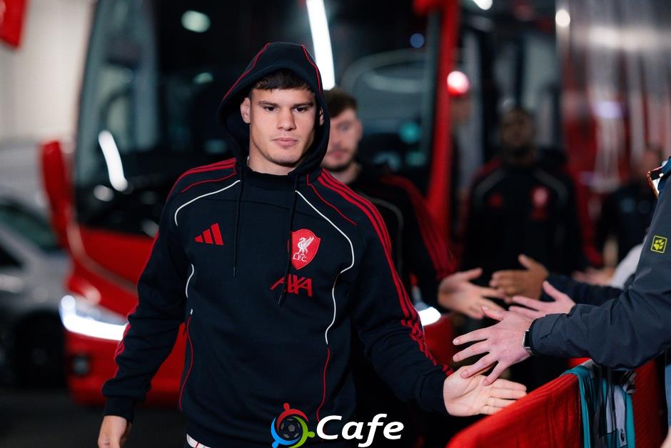 Trực tiếp Liverpool 1-2 MU: Maguire đánh đầu ghi bàn Trực tiếp Liverpool 1-2 MU: Maguire đánh đầu ghi bàn