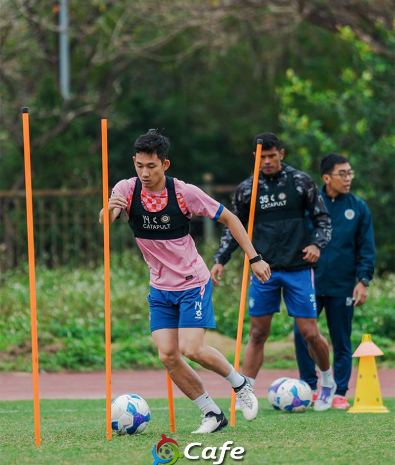 CLB Hà Nội chơi lớn khiến cả V.League phải dè chừng