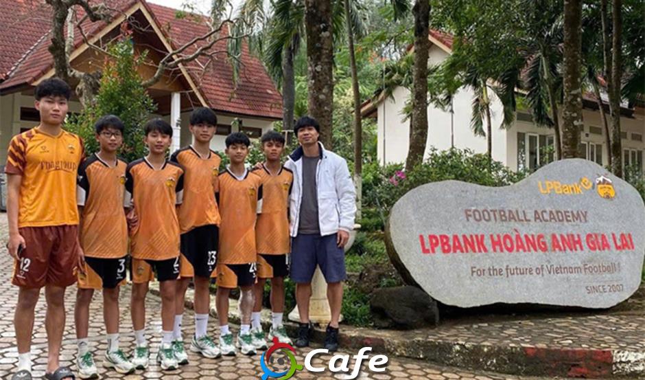 Công Phượng bất ngờ trở lại HAGL