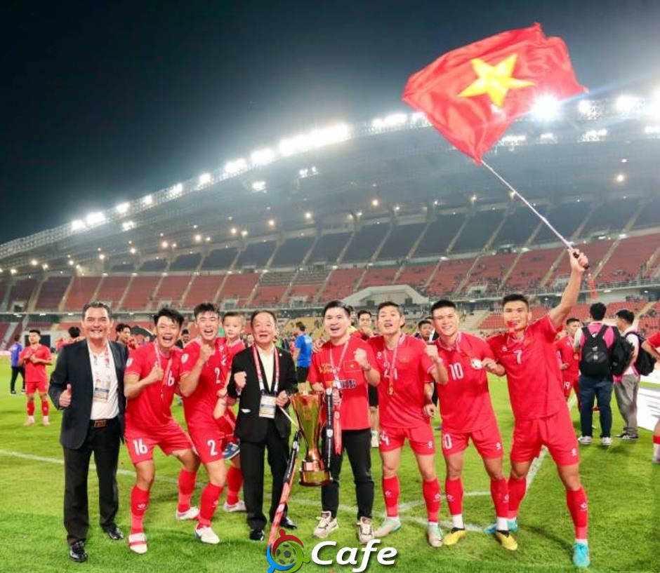 Hà Nội FC – 20 năm bền bỉ kiến tạo thế hệ kế thừa cho bóng đá Việt Nam Hà Nội FC – 20 năm bền bỉ kiến tạo thế hệ kế thừa cho bóng đá Việt Nam