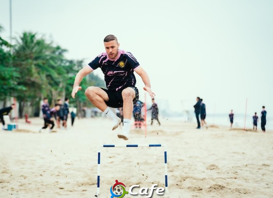 HLV Mai Xuân Hợp loay hoay tìm lối ra cho Thanh Hoá