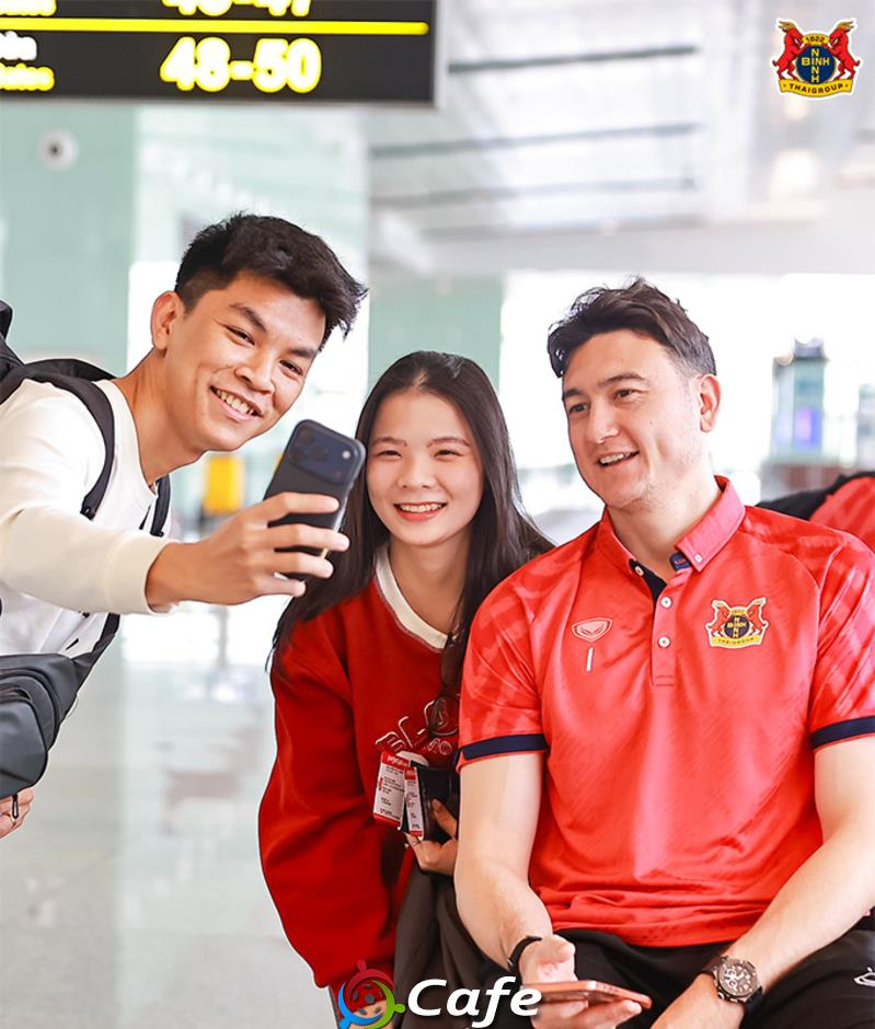 Ninh Bình chơi 'trội' khiến cả V.League phải trầm trồ