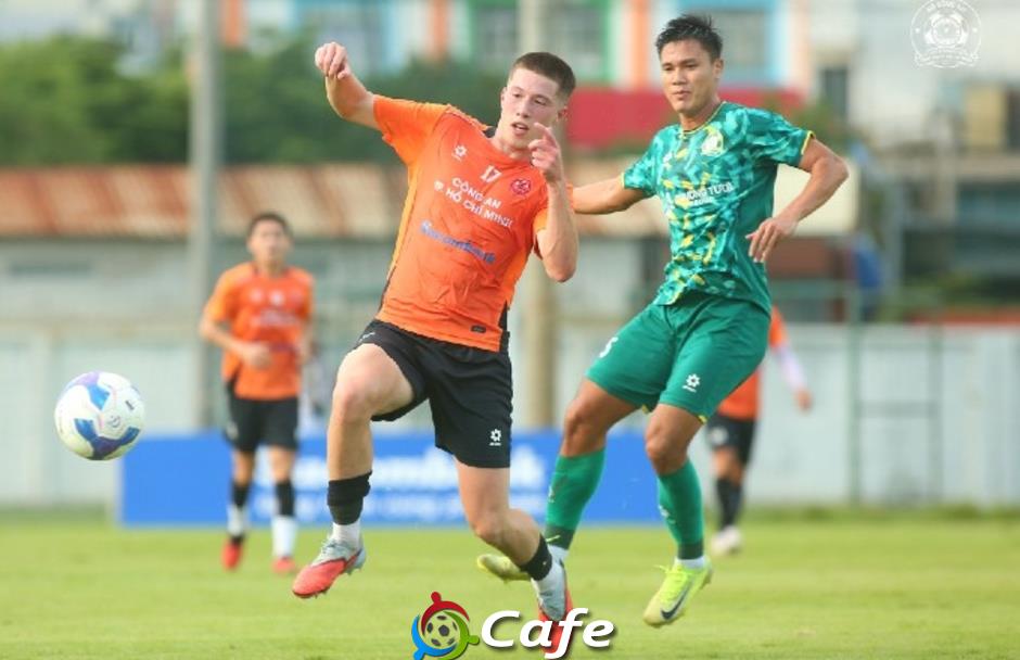 Tiền đạo Việt kiều 1m90 sắp ra mắt V.League