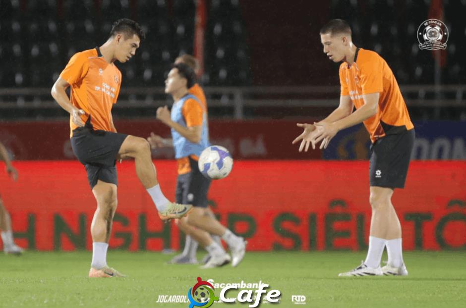 Tiền đạo Việt kiều Lee Williams nói gì sau màn ra mắt thất vọng tại V.League? Tiền đạo Việt kiều Lee Williams nói gì sau màn ra mắt thất vọng tại V.League?