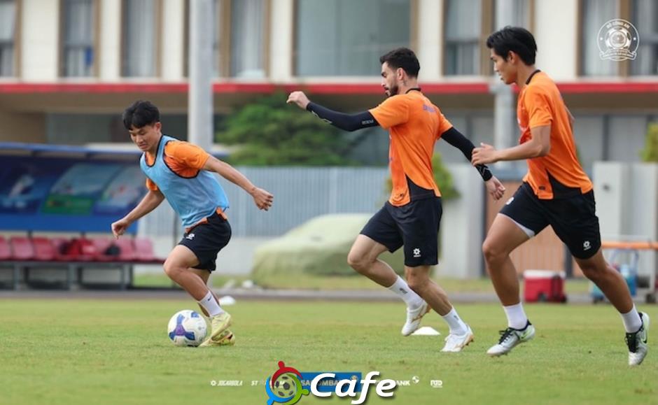 Trước vòng 13 V.League 2025/26: HLV Chu Đình Nghiêm về lại Hàng Đẫy!